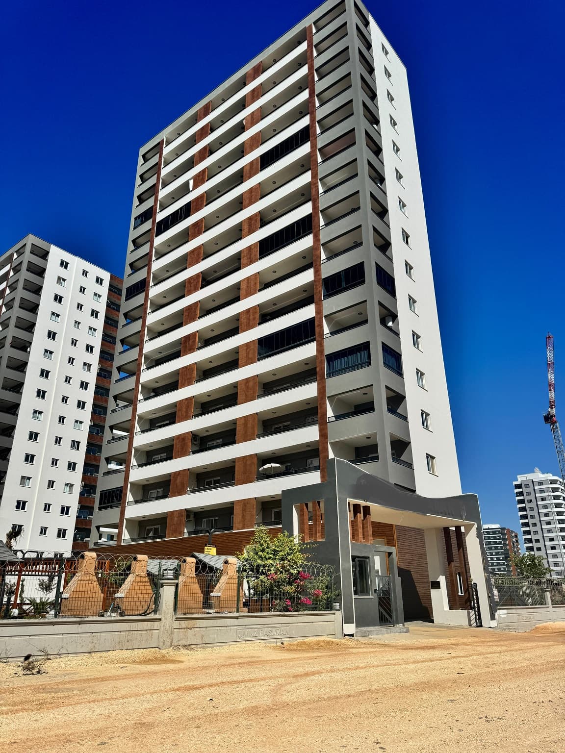 Arpaçbahşiş, 1+1 Daire