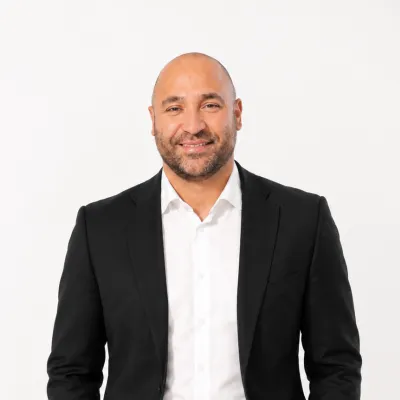 MUSTAFA AKKUŞ